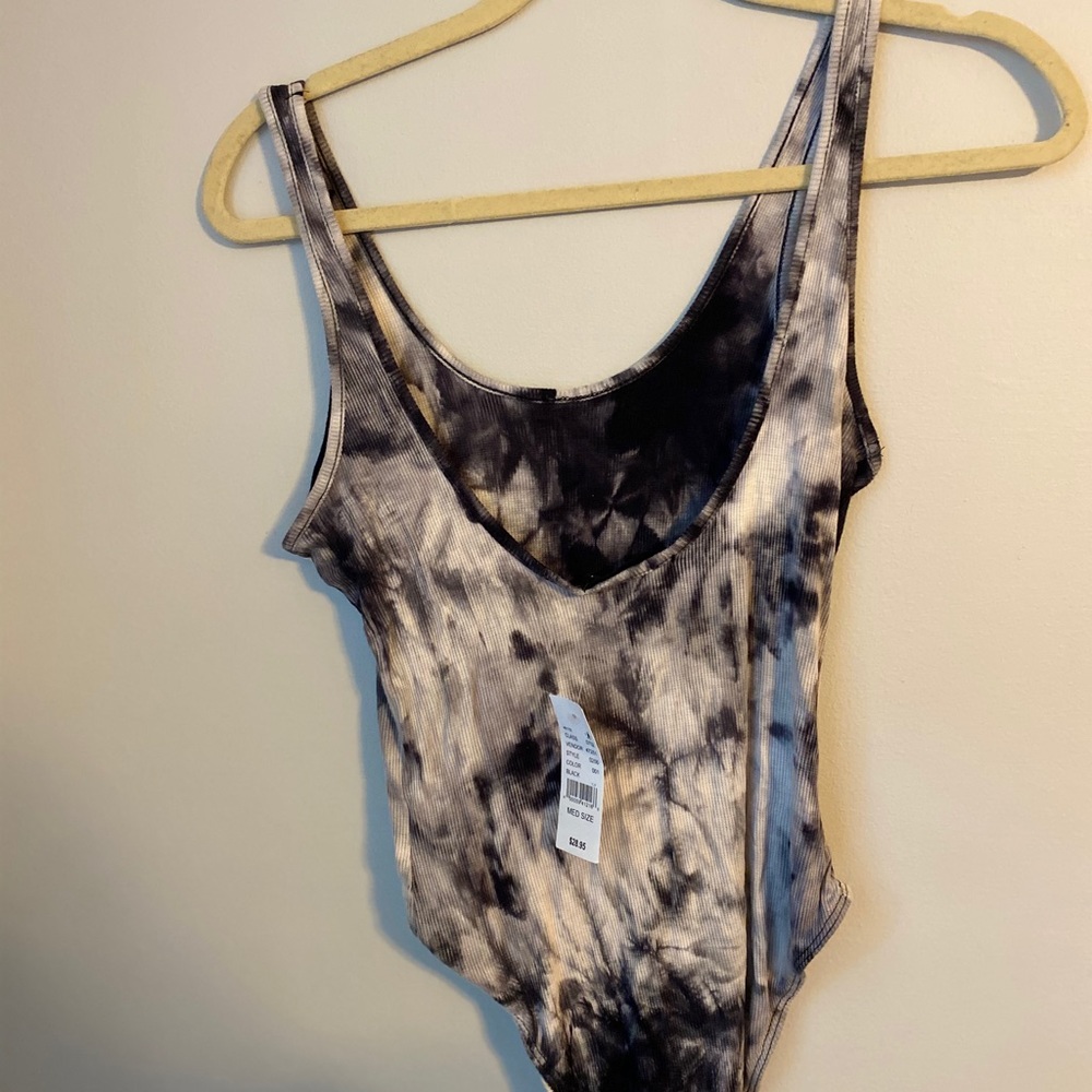 Tie Dye bodysuit ⭐️ - Picture 3 of 5